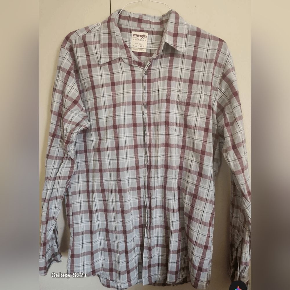 M14 Wrangler Authentics western burgundy/gray plaid button long sleeve